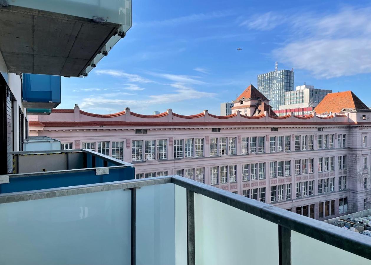 Central Stay Bratislava Exteriör bild