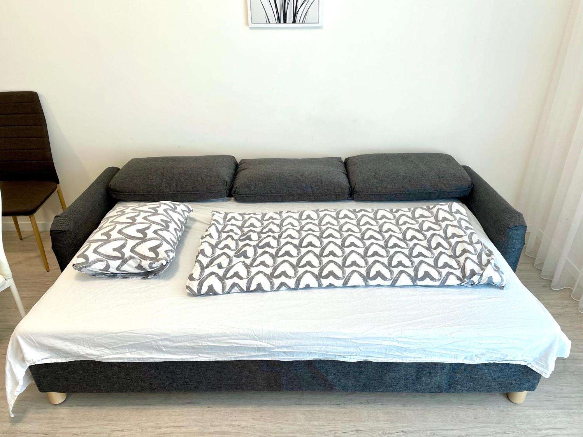 Central Stay Bratislava Exteriör bild